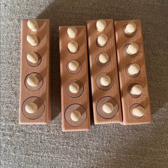 Thoth Montessori Knobbed Cylinder Socket Ladder Blocks Educational Wooden Toy - Picture 5 of 5